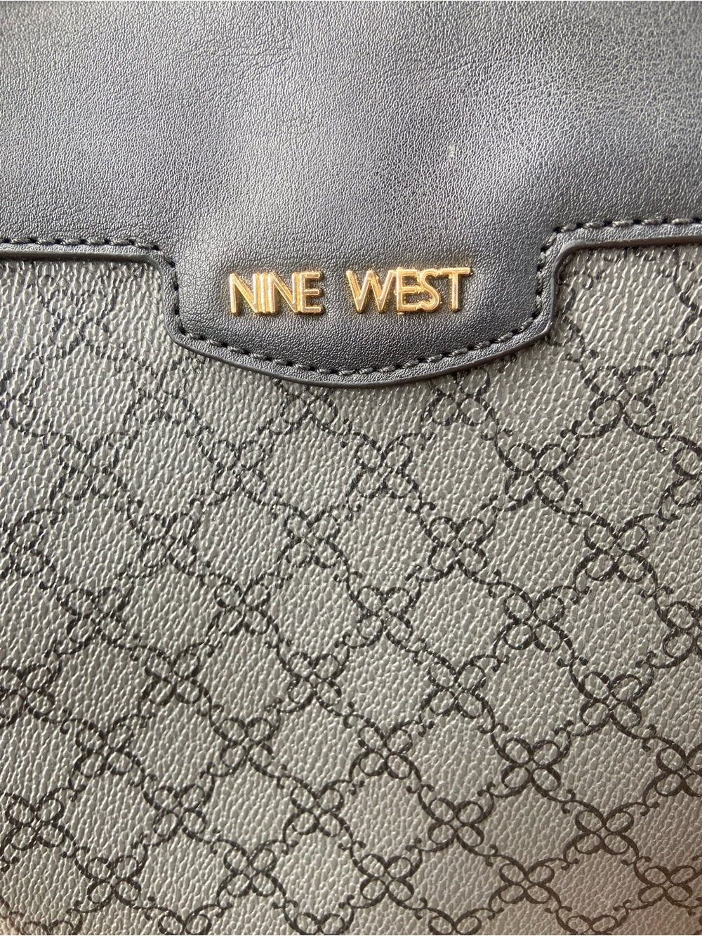 👜🩶🖤Nine West “Lior” Tote Bag w/matching “Lockup Nine” Zip-around Wristlet Wallet - Picture 3 of 15